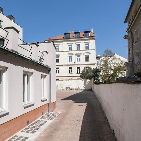 Cozy Apartment In Quiet Courtyard Near Charles Bridge プラハ エクステリア 写真