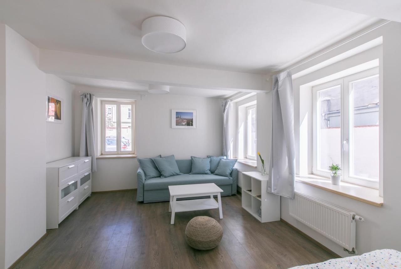 Cozy Apartment In Quiet Courtyard Near Charles Bridge プラハ エクステリア 写真